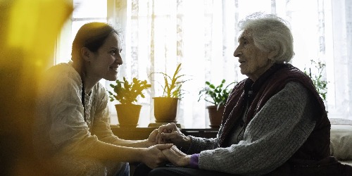 2 von 3 Menschen werden zum Pflegefall